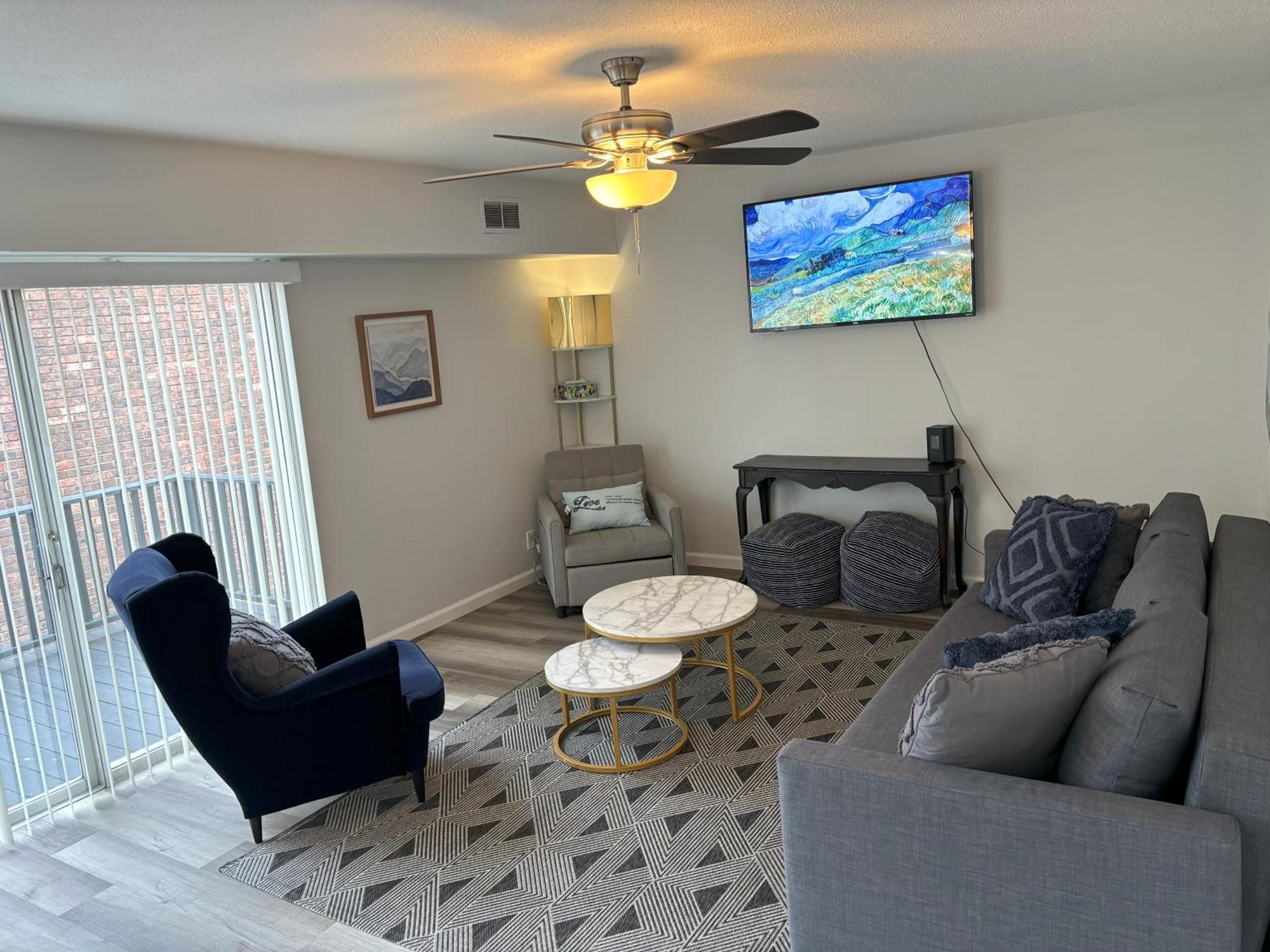Peaceful Park 2 Bedroom Remodeled Family Suite Granite City Екстер'єр фото
